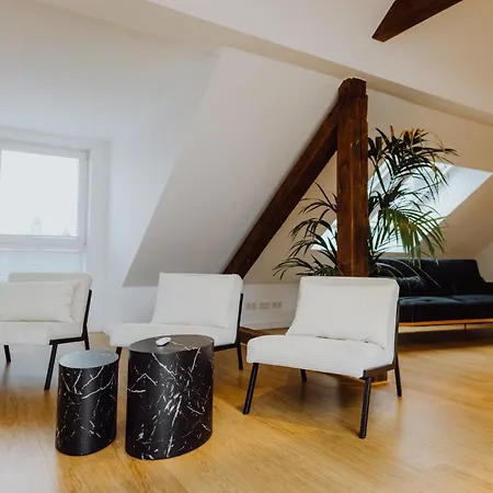 Staylight Penthouse In Der Suedstadt - Luxus Lägenhet Hannover